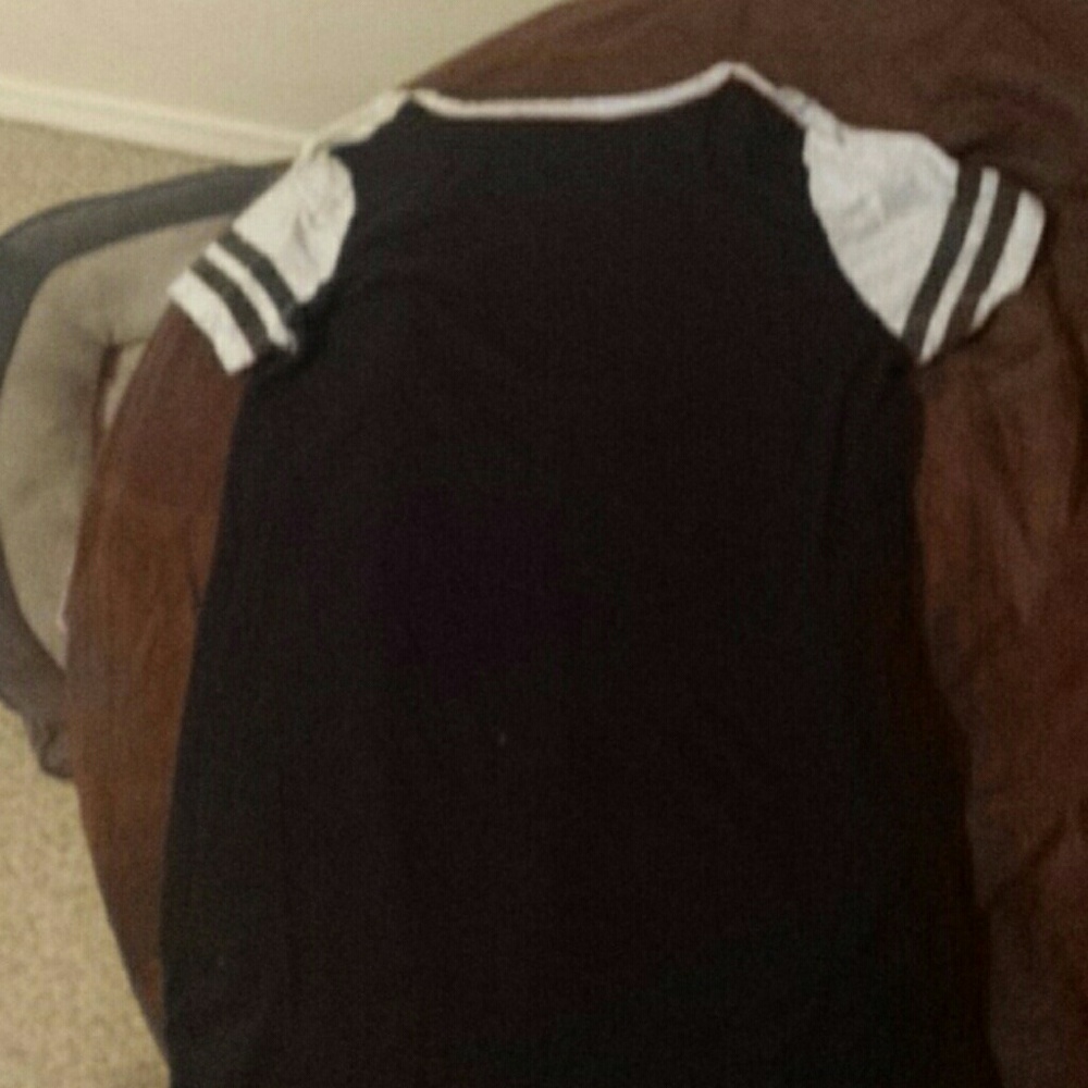 Shirt - Picture 2 of 2